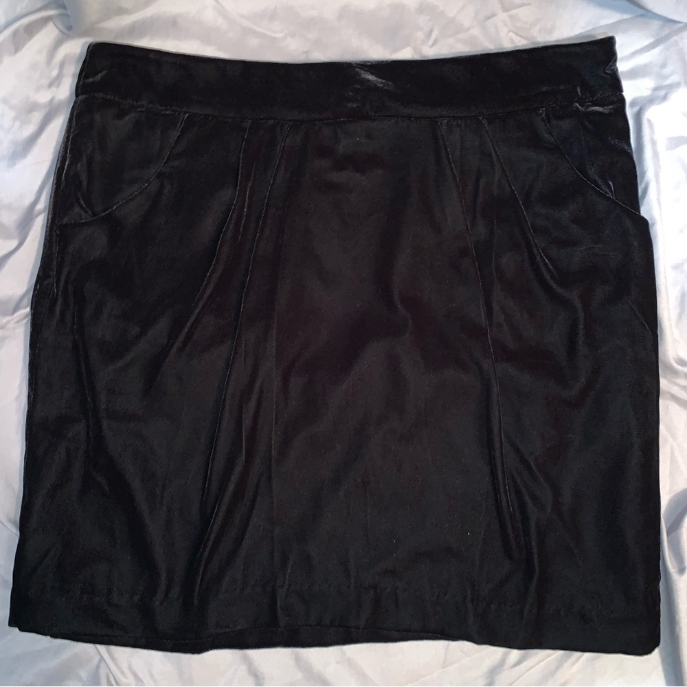 black velvet mini skirt with pockets